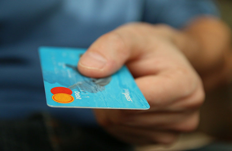 How to encourage your customers to pay on time